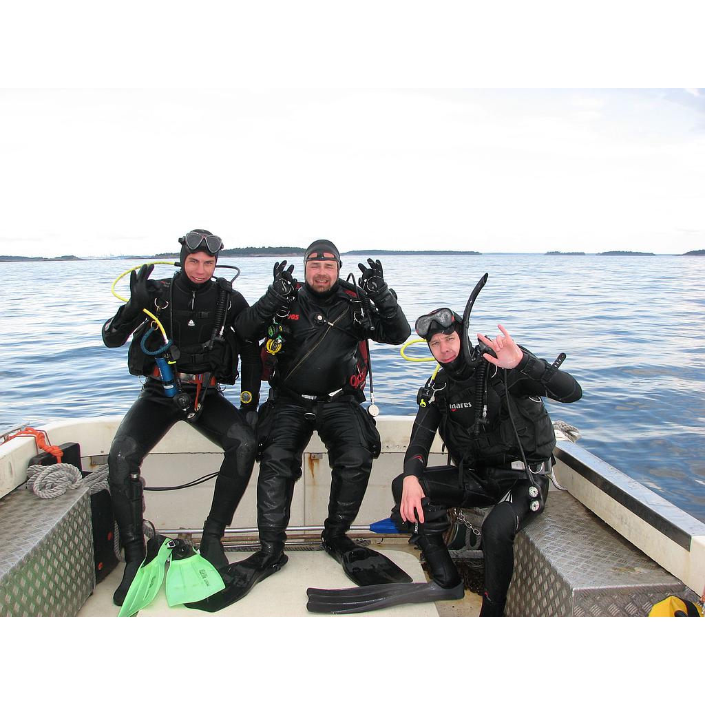 CMAS Two Star Diver/ Laitesukelluksen jatkokurssi (2025)